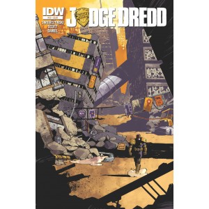 JUDGE DREDD 22. COMICS COVER. IDW PUBLISHING.
