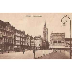 DOUAI. CARTES POSTALES ANCIENNES. LILLE COLLECTIONS.